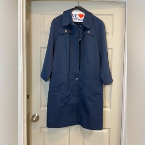 Vintage FORECASTER OF BOSTON ladies raincoat in excellent condition